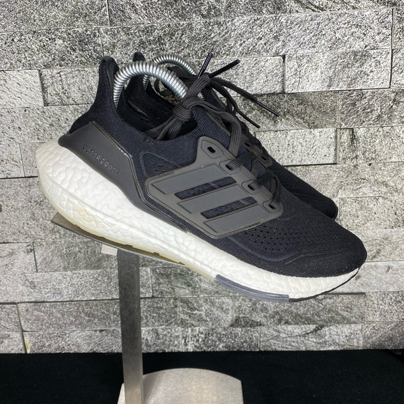 adidas gazelle silver green womens adidas Men's Ultraboost 21 Sneakers